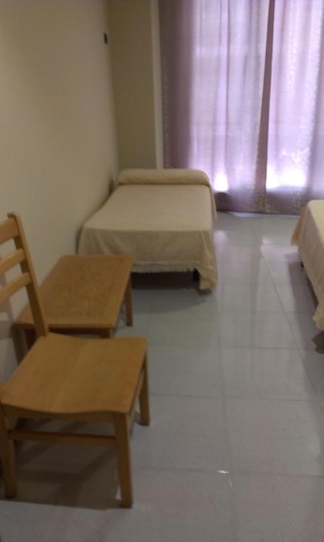 Hostal Bisbal Only Adults No Ac Βαλένθια Δωμάτιο φωτογραφία